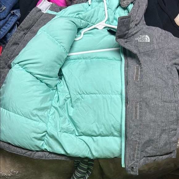 The North Face Kids Grey Jacket - Picture 8 of 11